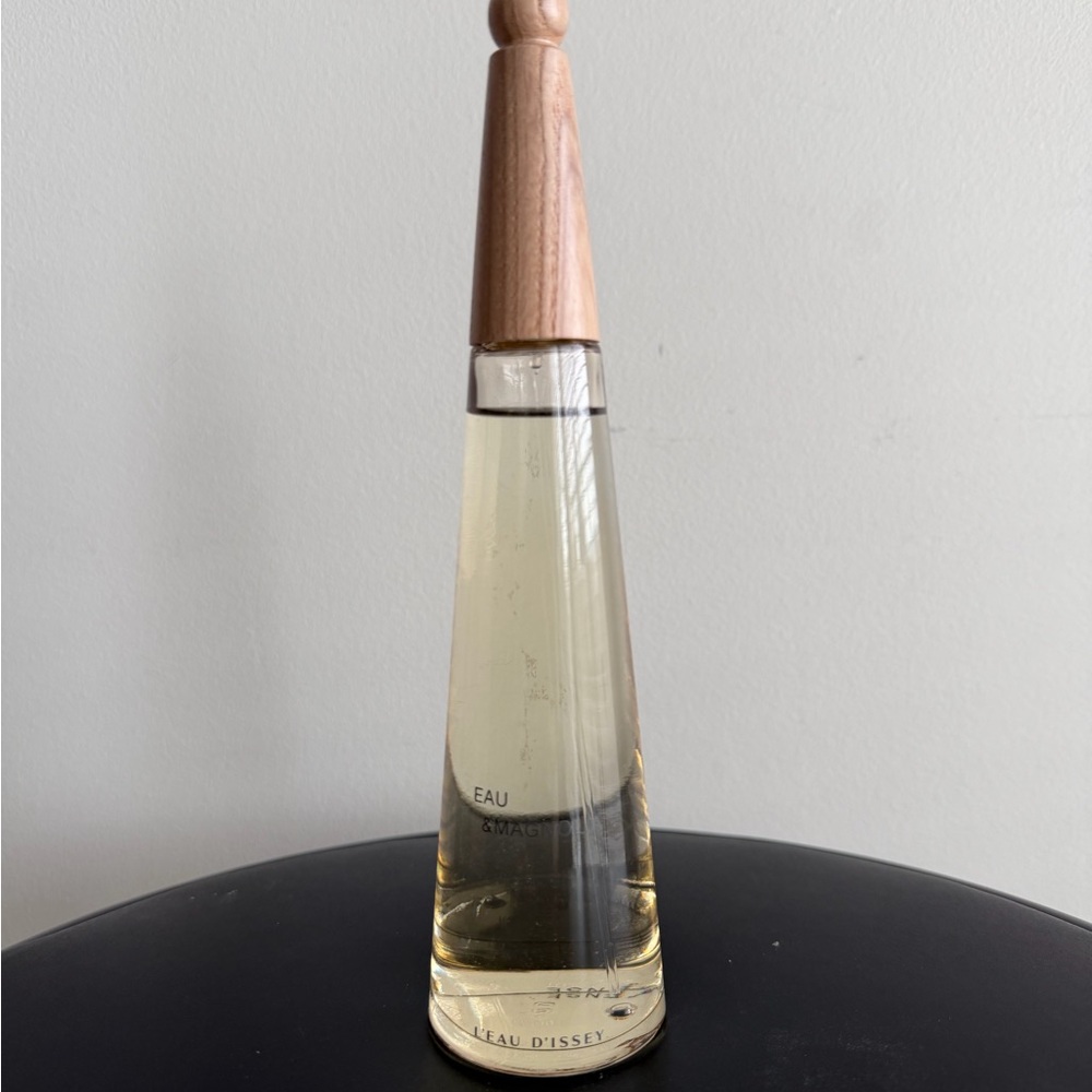 Issey Miyake L'eau D'issey Eau & Magnolia - Authentic